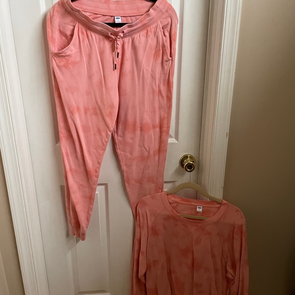 Old Navy Coral Jogger Set